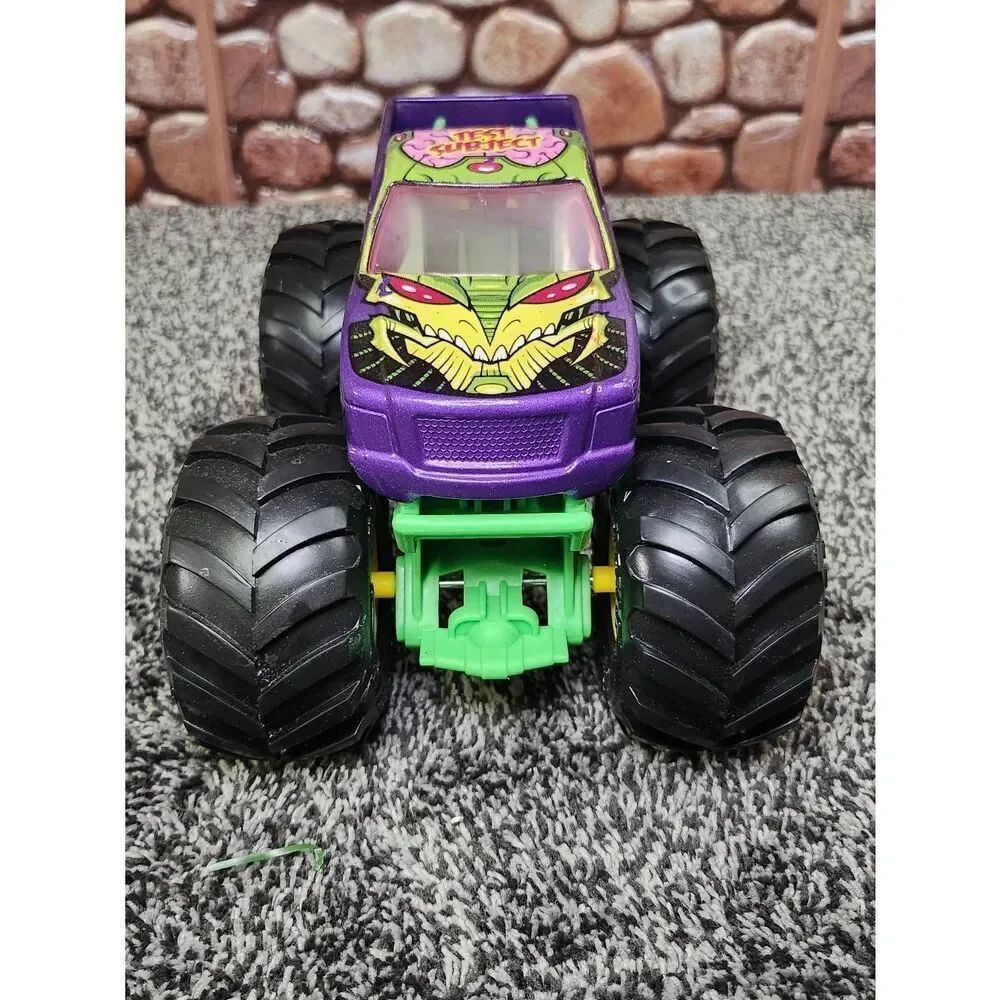 Hot Wheels Monster Truck Giant Wheels Jam 